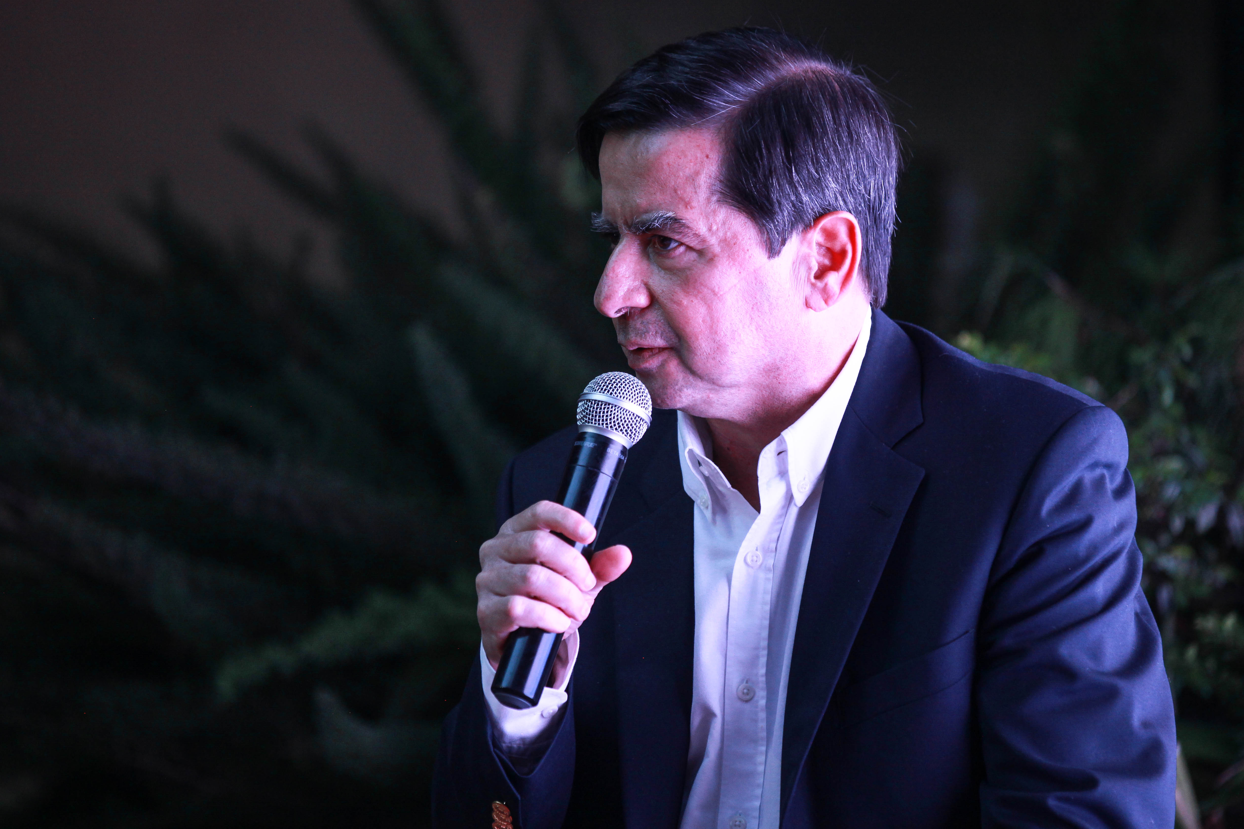 Entrevista a Juan Fernando Cristo, quien se suma a la carrera presidencial - Vimarsana News