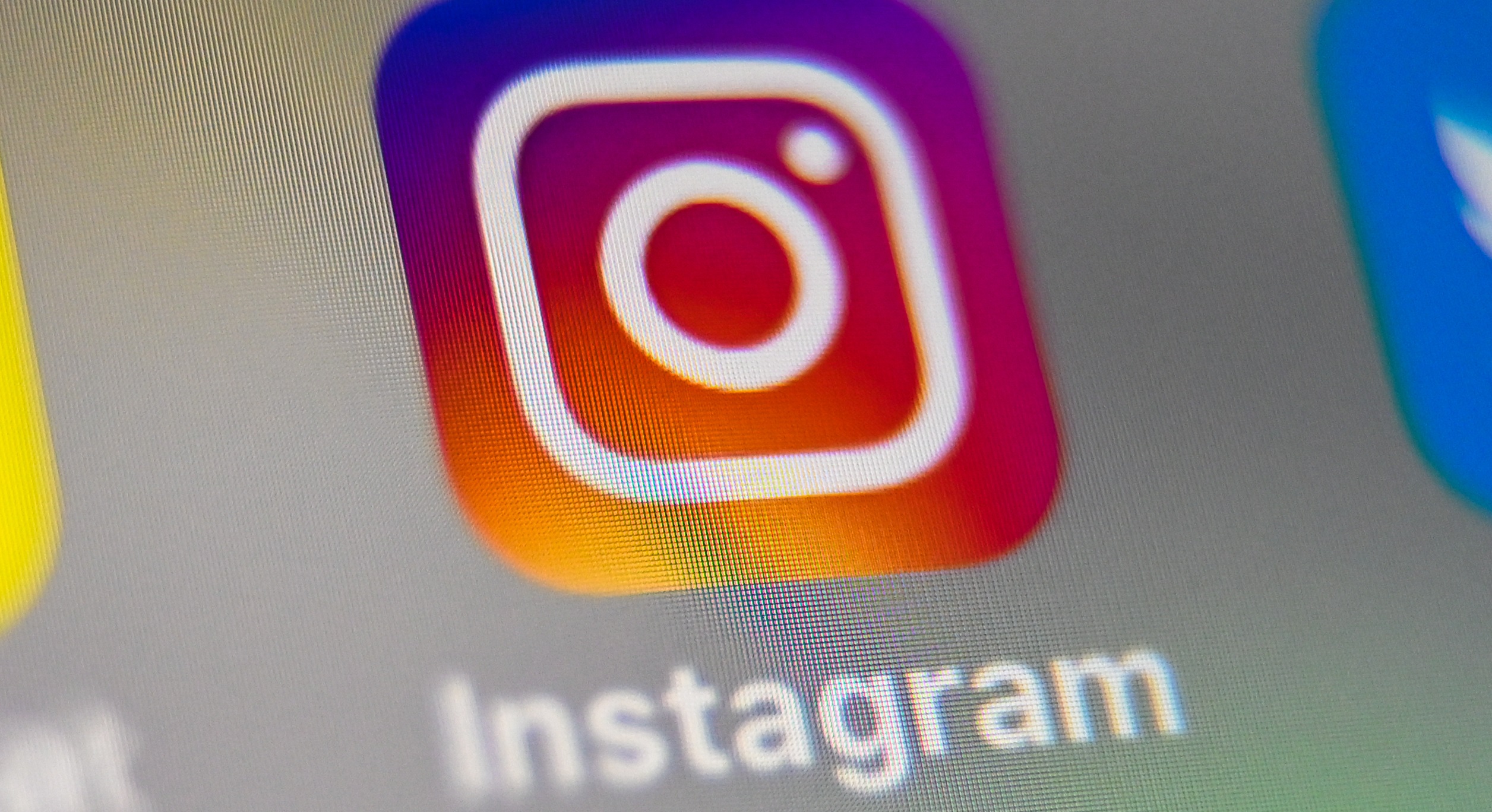 Instagram anunció una función de traducción para las historias - Vimarsana News